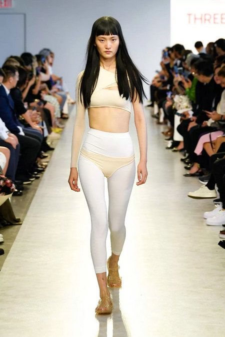 国牌出征纽约时装周,是在这样 国牌出征纽约时装周,是在这样