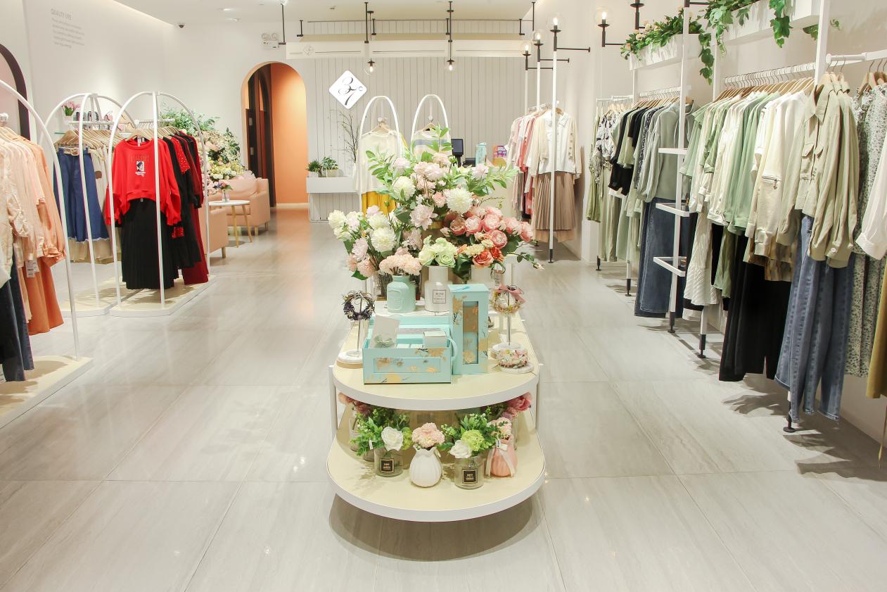  37&deg;生活美学女装实体店有前景吗？[图2]