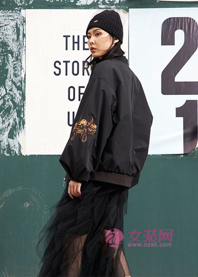 雨贝尔2019爆款个性外套(图1)