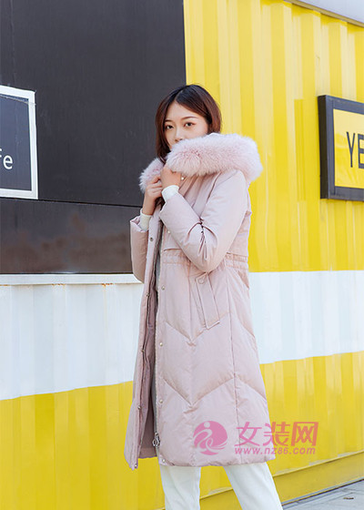 汀丁可女装冬季保暖大作战，毛领外套来亮相，轻松把温度穿上身[图3]