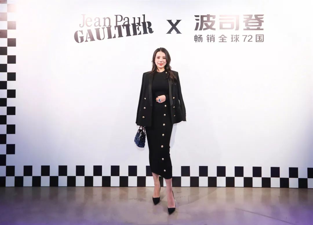 波司登的一波大动作，令时尚界瞬间「炸锅」了(图15)