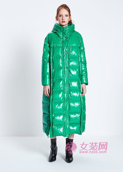 季候风女装品牌 2019新款多色时尚羽绒服(图1) 季候风女装品牌 2019新款多色时尚羽绒服(图1)