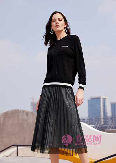宛若妃女装品牌 2019秋冬简约风情装[图1]