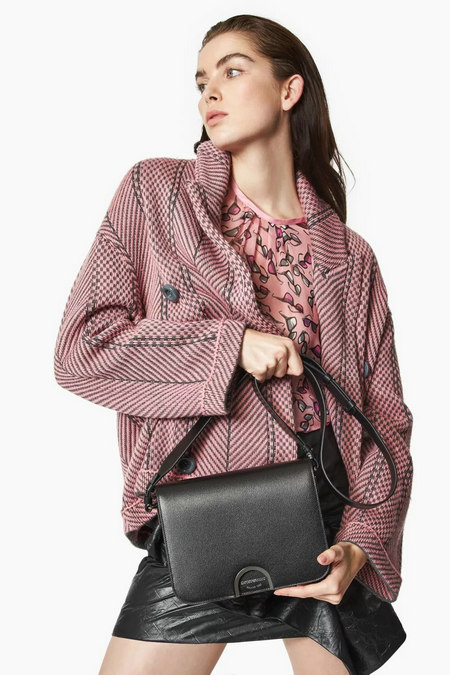 仅16套look?这可能是我见过最简单的Emporio Armani (图3) 仅16套look?这可能是我见过最简单的Emporio Armani (图3)