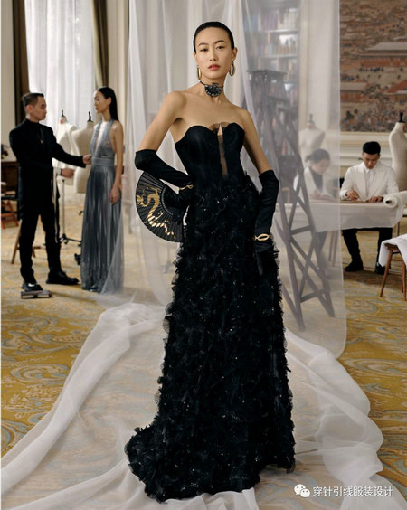 雅莹2020SS高级定制系列发布秀(图7) 雅莹2020SS高级定制系列发布秀(图7)