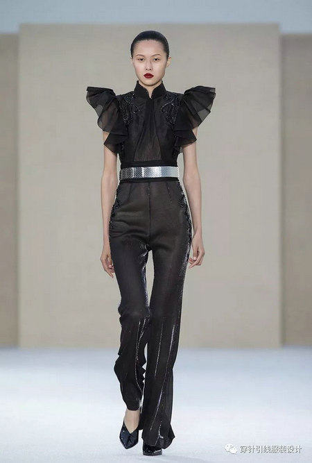 雅莹2020SS高级定制系列发布秀(图32) 雅莹2020SS高级定制系列发布秀(图32)