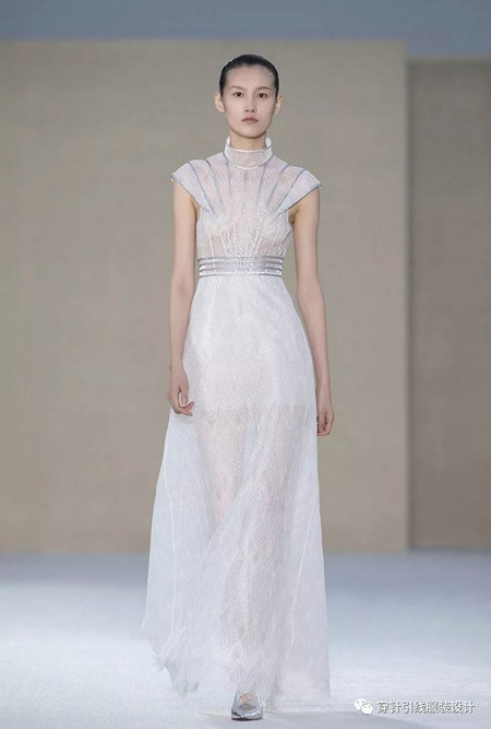 雅莹2020SS高级定制系列发布秀(图57) 雅莹2020SS高级定制系列发布秀(图57)