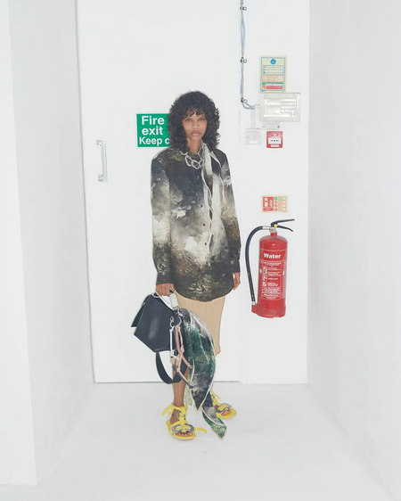 玩转视觉感 Acne Studios 2020春夏女装太值得收藏了(图8)