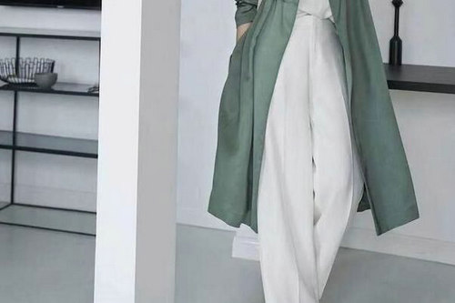 戈蔓婷品牌女装:春天穿什么衣服合适图片(图2) 戈蔓婷品牌女装:春天穿什么衣服合适图片(图2)