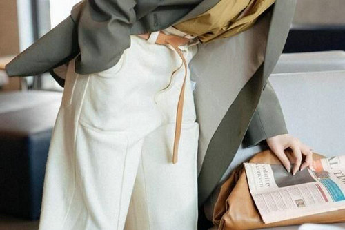 戈蔓婷品牌女装:春天穿什么衣服合适图片(图4) 戈蔓婷品牌女装:春天穿什么衣服合适图片(图4)