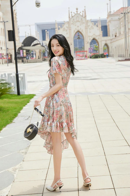ANOTHER ONE 2020夏季新品上市 花裙集萃 满眼明媚(图7) ANOTHER ONE 2020夏季新品上市 花裙集萃 满眼明媚(图7)