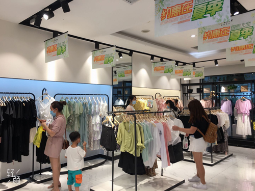 恭喜简女士获得6月金牌代理商荣誉称号[图3]