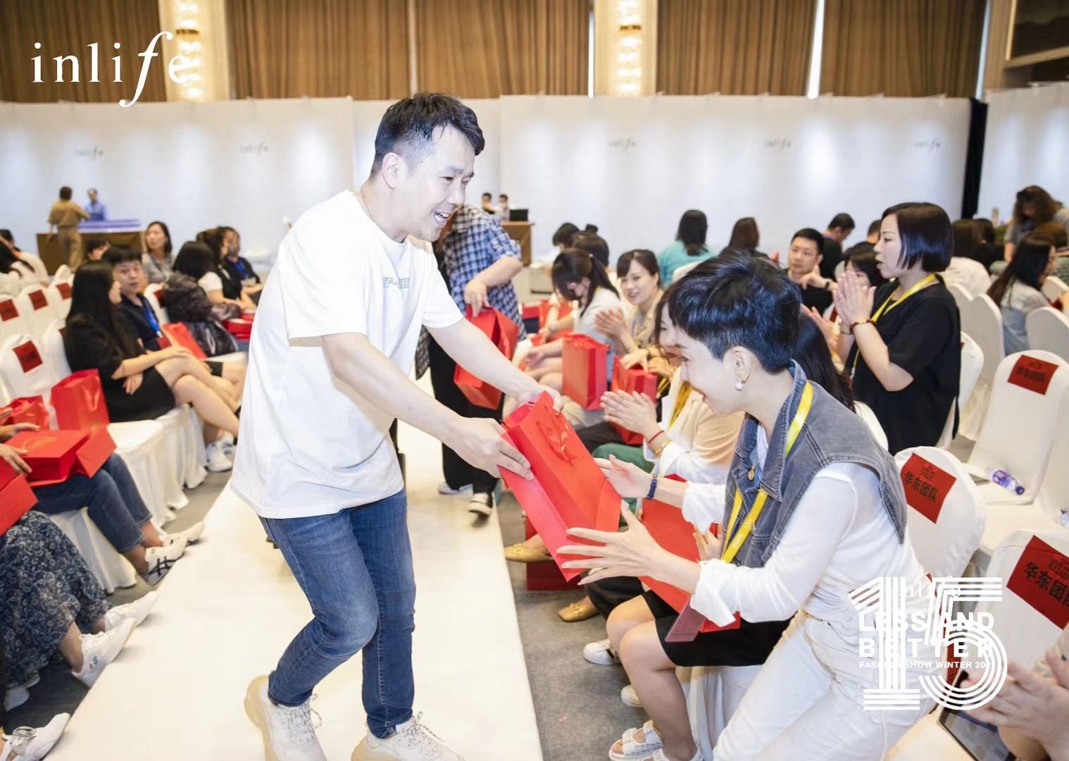 热烈祝贺2021冬新品发布会时尚大秀圆满成功!(图14) 热烈祝贺2021冬新品发布会时尚大秀圆满成功!(图14)
