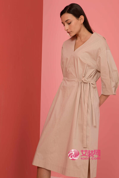 品牌折扣店女装加盟哪家好 阿莱贝琳折扣女装加盟怎么样(图4)