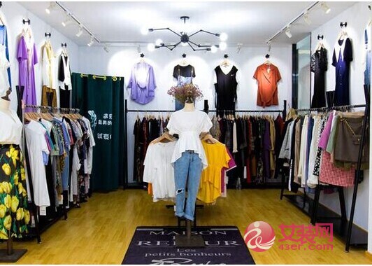 服装店清仓有什么样的方式 服装店清仓甩卖用什么货好(图1) 服装店清仓有什么样的方式 服装店清仓甩卖用什么货好(图1)