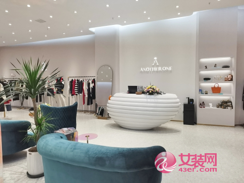 欢度国庆！ANOTHER ONE女装喜迎两家新店开业！(图5)