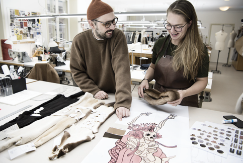 集合不同穿搭风,哥本哈根引领皮草新流行(图6) 集合不同穿搭风,哥本哈根引领皮草新流行(图6)